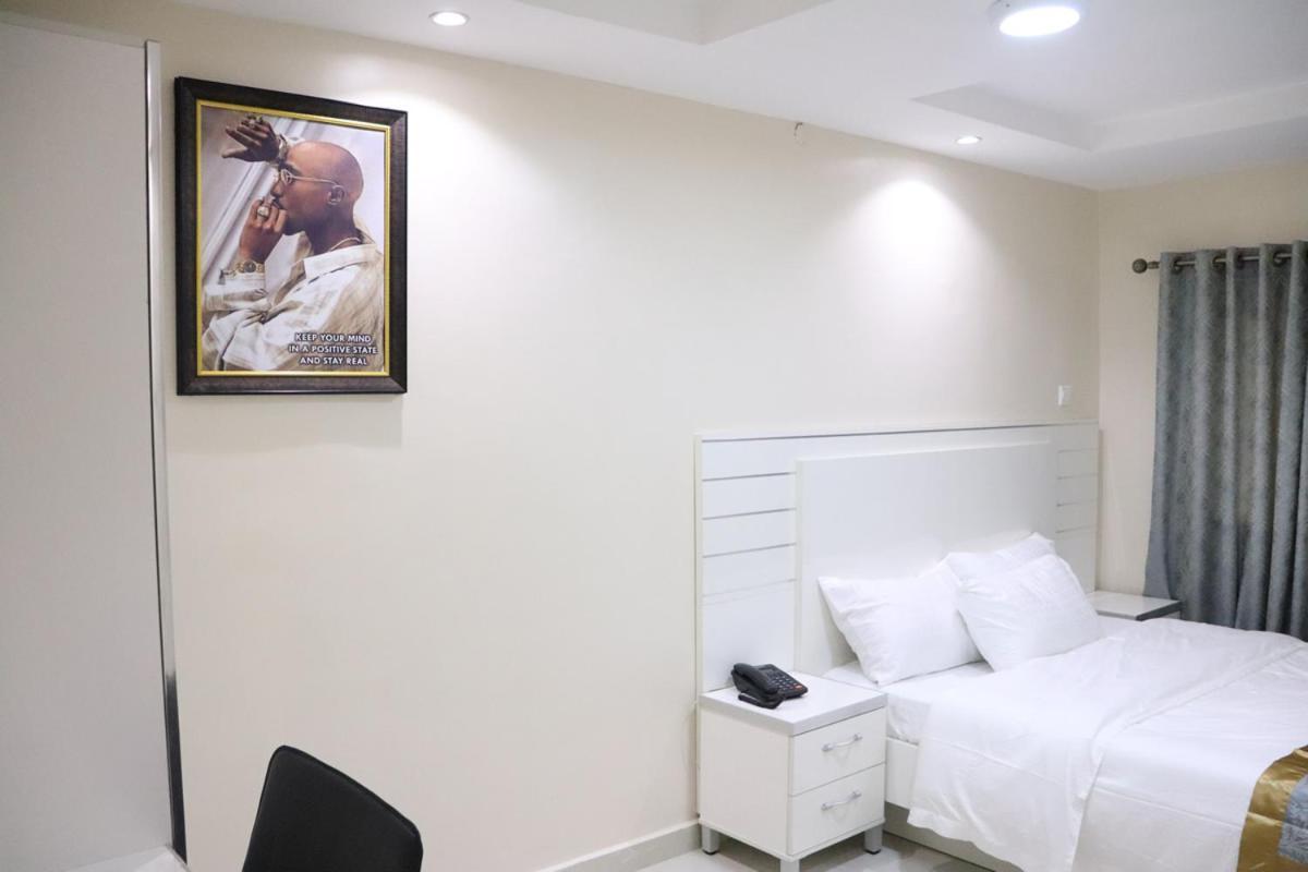 Appleville Suites Ikeja Exterior photo